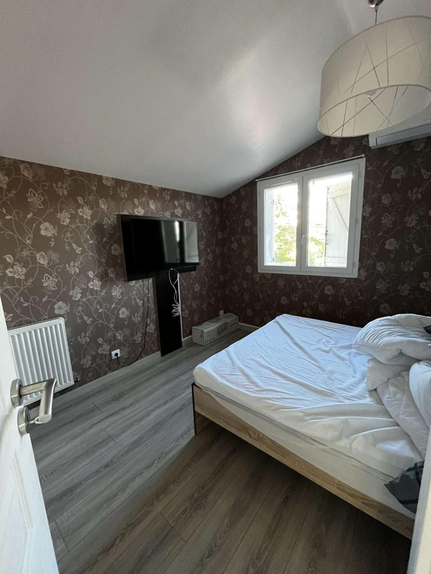 Villa Contemporaine Avec Piscine Romans-sur-Isère Екстериор снимка